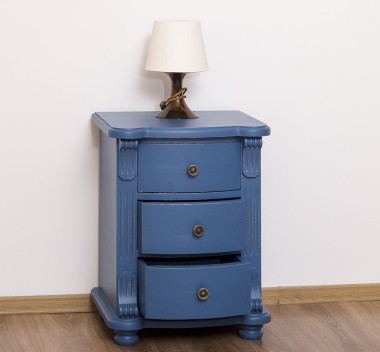 Noptiera cu 3 sertare curbate de la Rustic Butique PS45 - Culoare_P045A - VOPSIT ANTICHIZAT