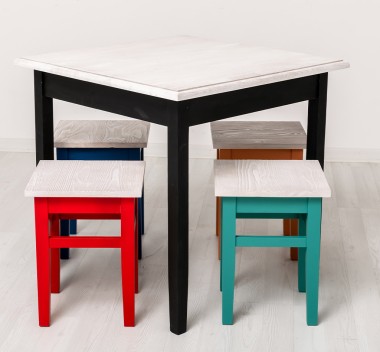 Masa cu blat stejar, dim. 80x80x78 cu 4 scaun - Culoare Top_P080 - Culoare Corp_Multicolor - MULTICOLOR de la Rustic Butique OUTPS659-80+4XPS83 - Culoare Top_P080 - Culoare Top_P080 - Culoare Corp_Multicolor - MULTICOLOR
