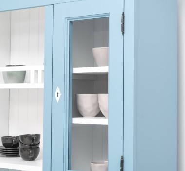 Bufet de bucatarie 3 usi, 3 sertare BAS + 2 usi, 4 sertare SUP, din stejar - Culoare Ext._P053 / Culoare Int._P004 - DUBLU COLOR de la Rustic Butique OUTOPS232BAS+SUP - Color Ext._P053 / Color Int._P004 - DUBLU COLOR